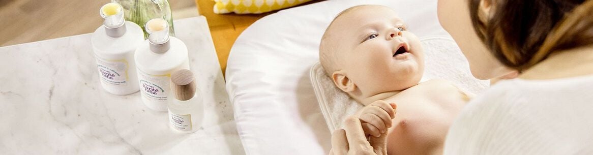m*m様 新品未使用　L'OCCITANE karité bébé 2本セット Of Toys and Co: L'Occitane Karite Bebe Lovely & Gentle